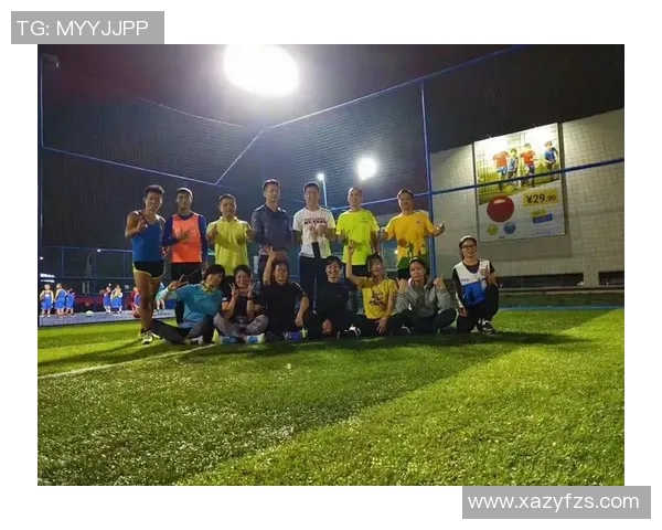 小黑与足球明星的奇妙相遇揭示了梦想与努力的真谛 小黑与足球明星的奇妙相遇揭示了梦想与努力的真谛