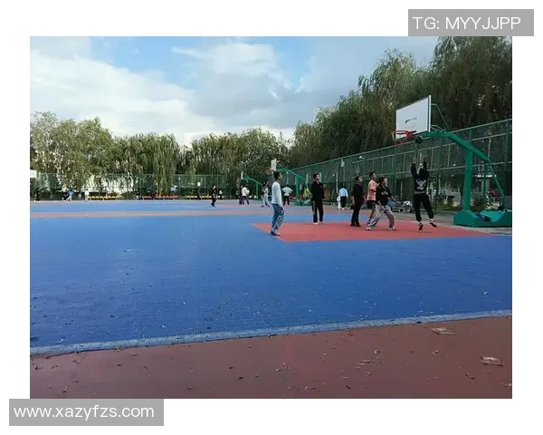 他是一个篮球明星，他的故事激励了无数年轻人追逐梦想与热爱运动的激情